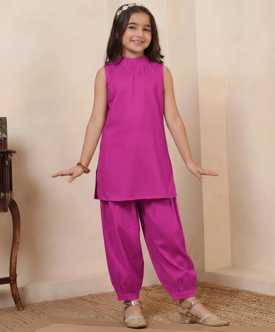 Girls Magenta Cotton Kurta with Gathered Pant Co-ord Set, Sleeveless, Solid Colour