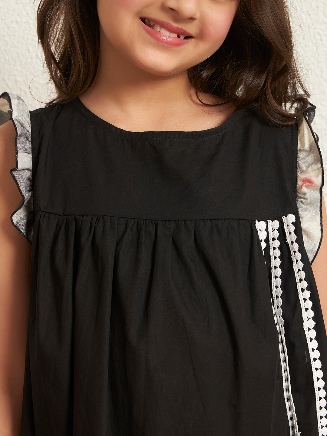 Girl's Black Cotton Poplin Solid With Heart Check Print A-Line Flared Knee Length Dress