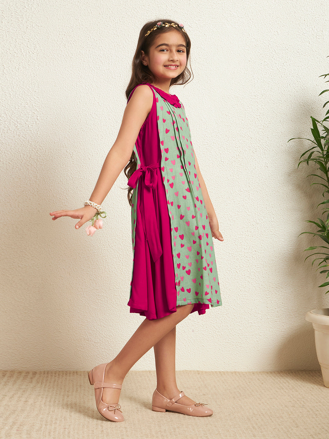 Girl's Green Cotton Flex Heart Print With Solid A-Line Tiered Dress