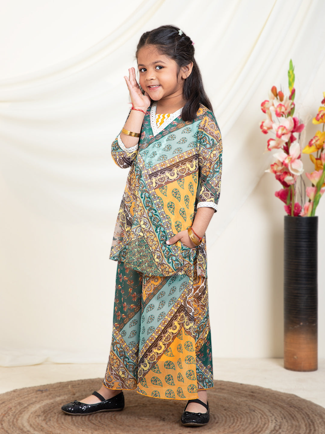 Patch Print Kurti & Palazzos With Inner Top