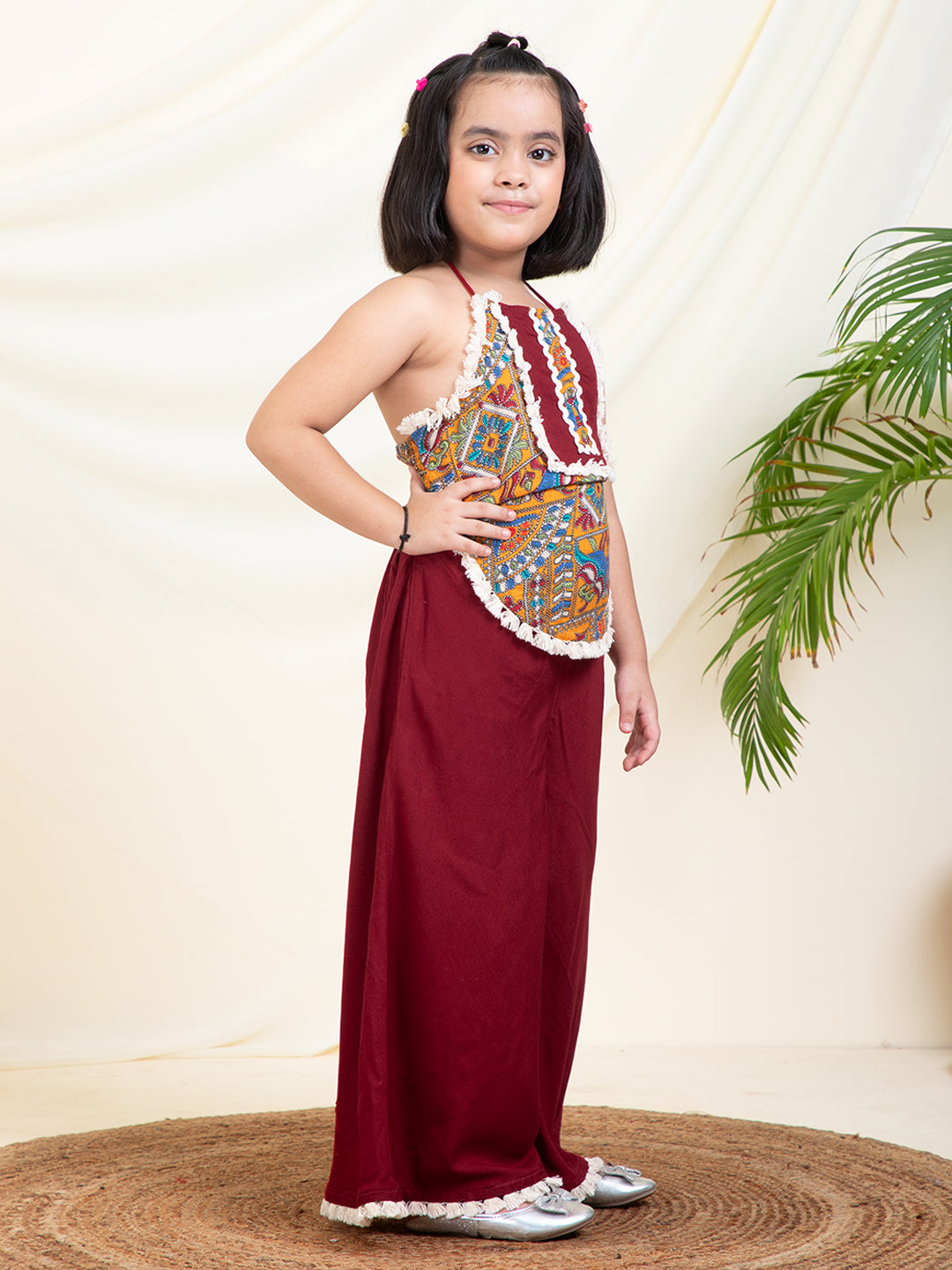 Abstract Print Adjustable Halter Neck Top With Solid Palazzo