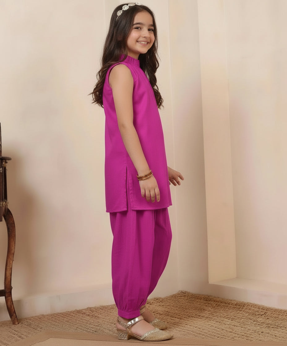 Girls Magenta Cotton Kurta with Gathered Pant Co-ord Set, Sleeveless, Solid Colour
