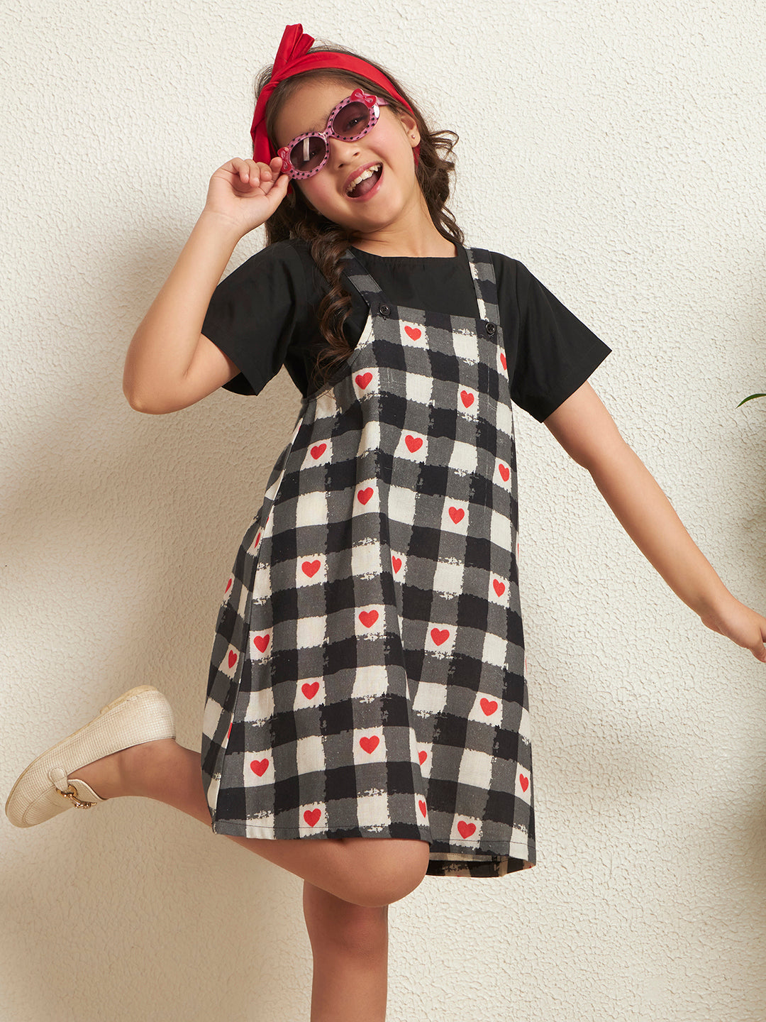 Girl's Black & White Cotton Flex Heart Check Print With Solid Knee Length Dress